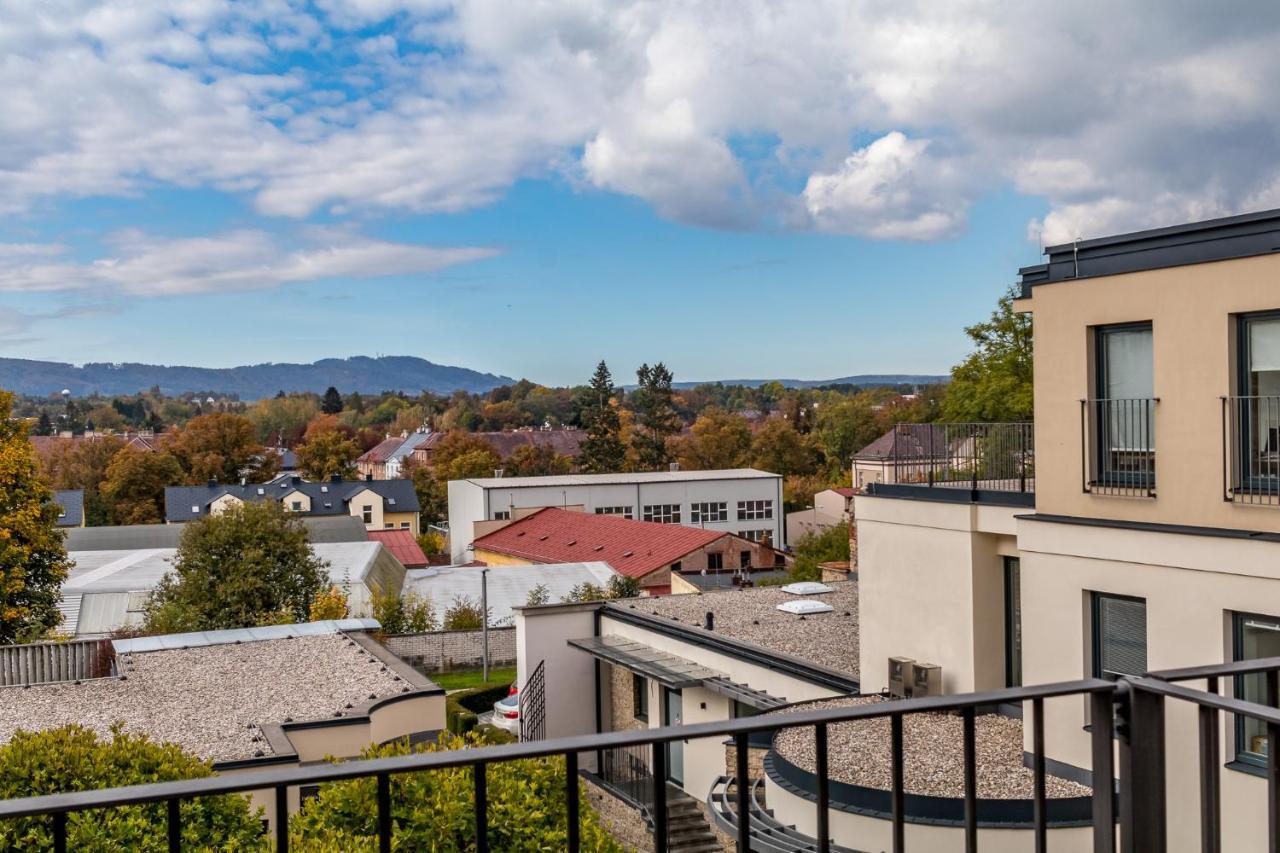 Penzion Na Namesti Dvůr Králové nad Labem Buitenkant foto