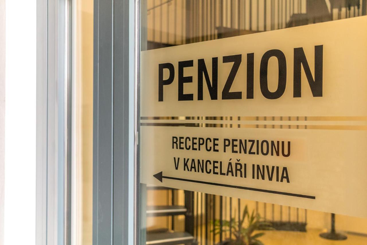 Penzion Na Namesti Dvůr Králové nad Labem Buitenkant foto